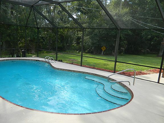 2nd image of 836 W Lindenwood Cir