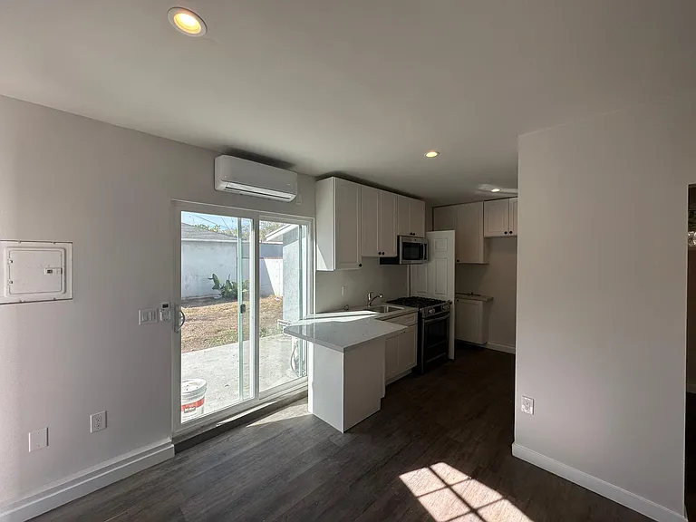 10809A Garfield Ave — Photo 5