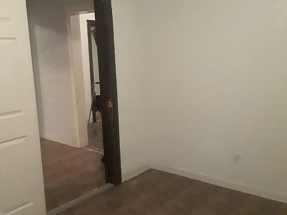 2nd image of 250 Segura St