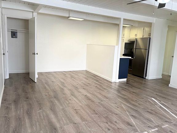 3rd image of 1530 Adelaide St #0