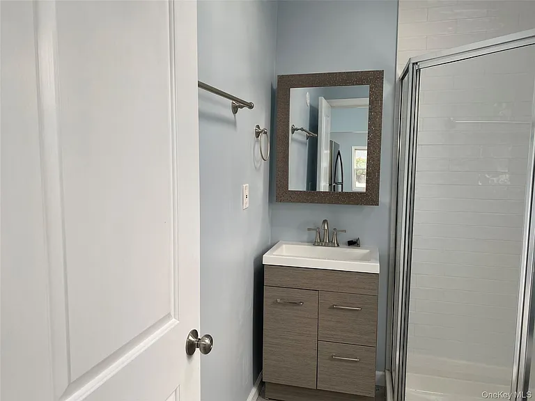 115 Barbara Rd — Photo 7