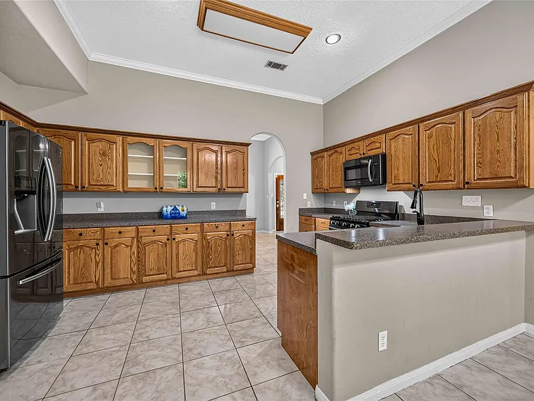 22962 Volga Dr — Photo 12