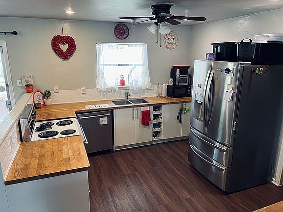 3rd image of 5407 Rolling Wood Dr