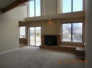 600 Nicklaus Dr SE, Rio Rancho, NM 87124