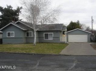 1305 Queen Ave, Yakima, WA 98902