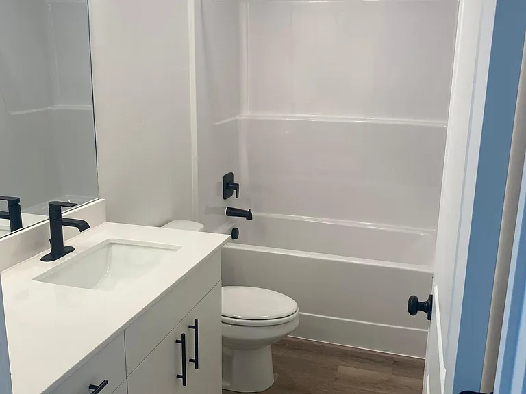1104 E Jaylee Dr #1 — Photo 14