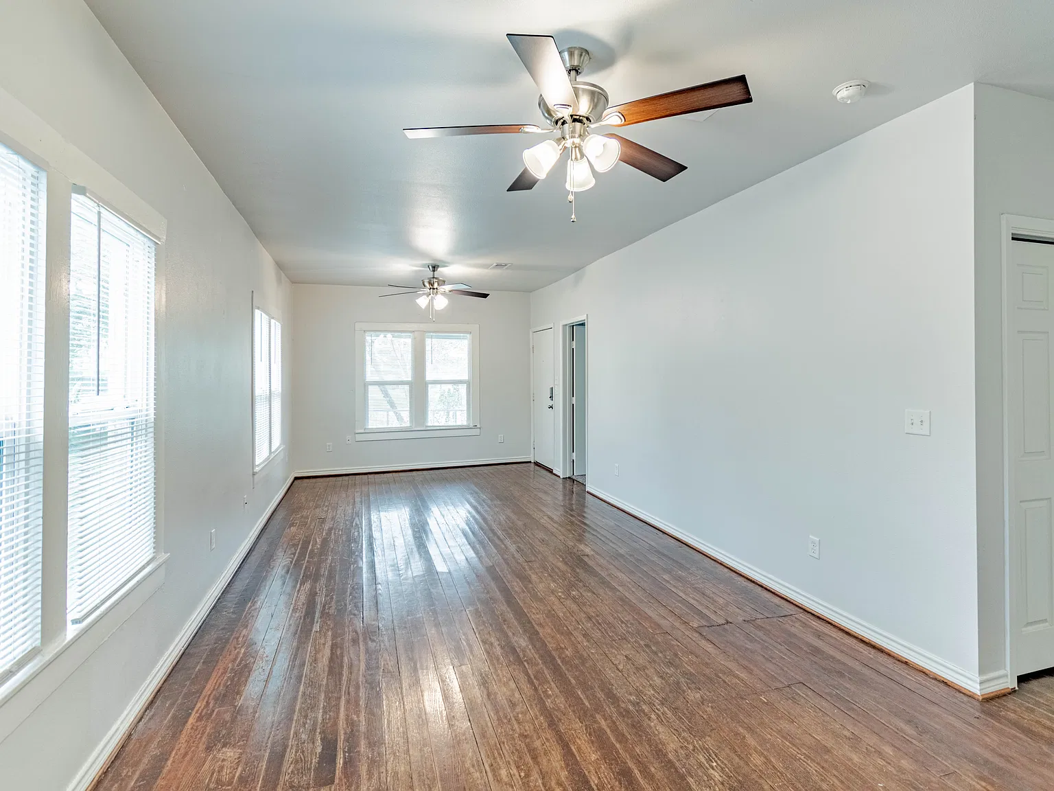 2 bed, 968 sqft, $1,600 — Photo 4