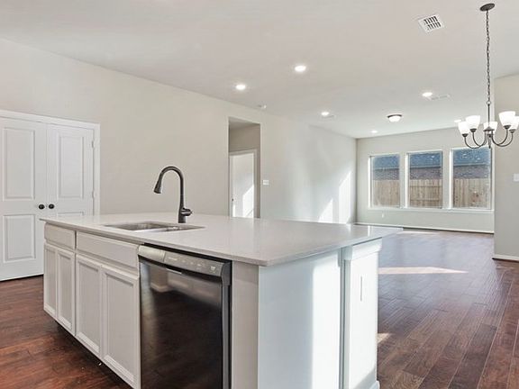 The Woodworth - Kitchen