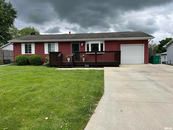 207 Mimosa Ln, Washington, IL 61571
