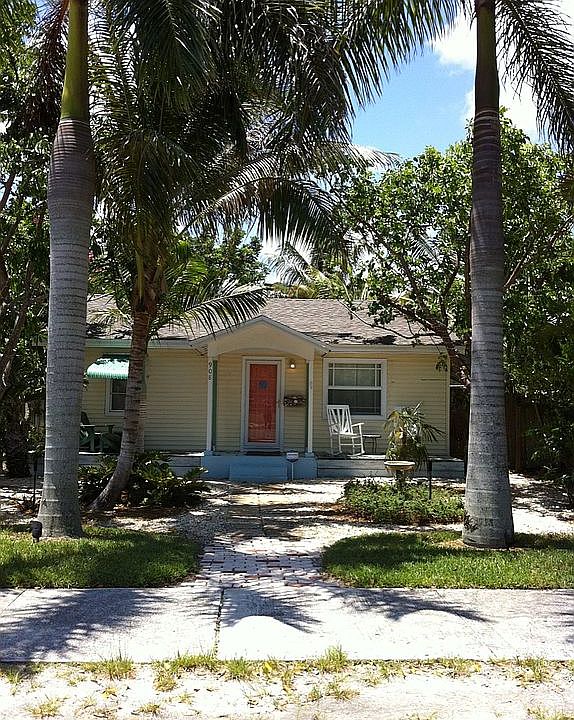 1st image of 908 NE 6th St
