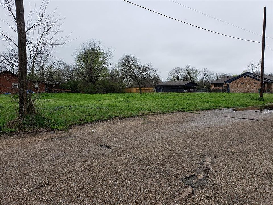 2nd image of 4311 Washington St Lot 1