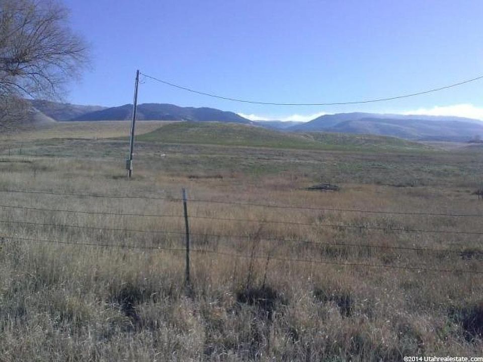 2nd image of 2245 N Lago Rd