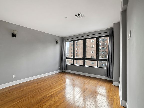 4th image of 185 York St APT 5A