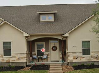 3823 Silverthorne Ln, College Station, TX 77845