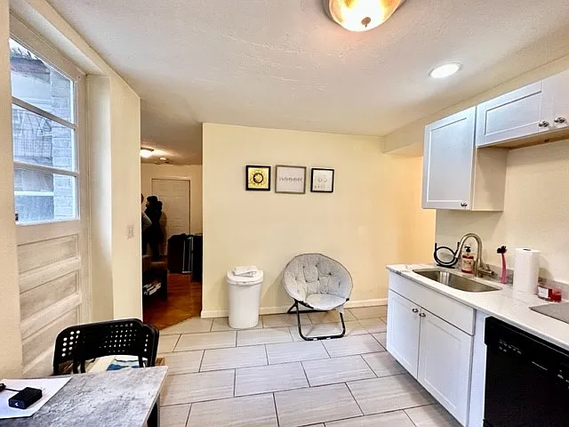 3 bed, 9999 sqft, $5,055 — Photo 4