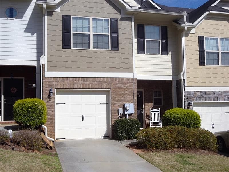 1st image of 75 Burns View Ct #17