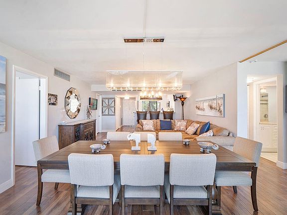 3rd image of 4832 Esedra Court #206