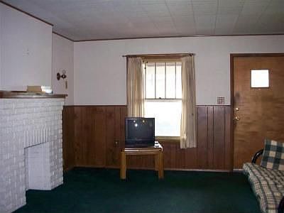 5th image of 3021 N Main St