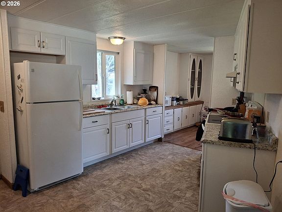 3rd image of 69127 Wildwood Rd Space 46