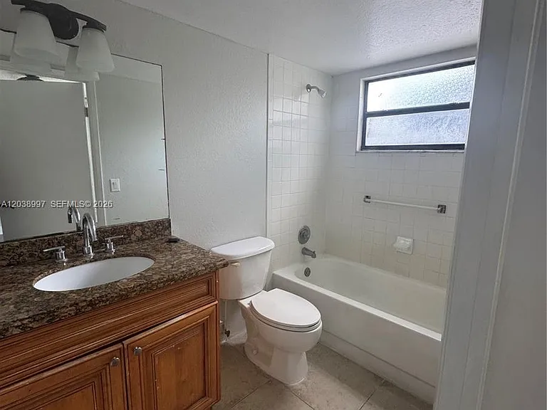 1465 Lake Crystal Dr #A — Photo 13