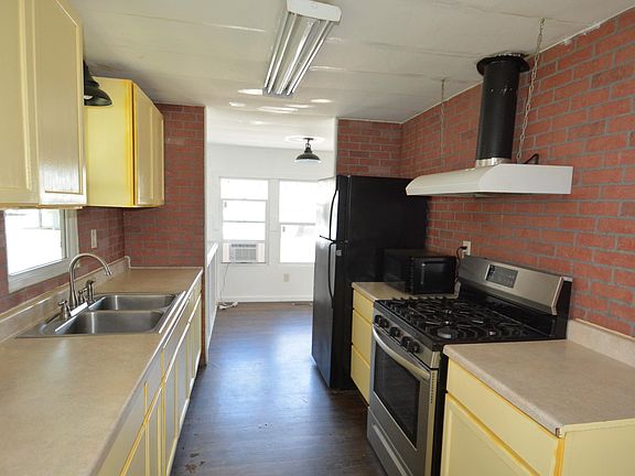 3rd image of 2 Rio Vista Ln