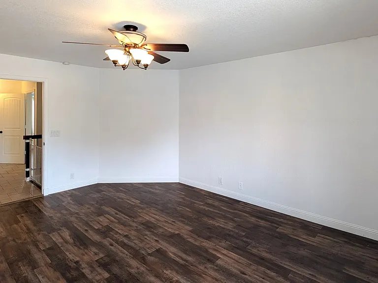 2363 W Hemlock Ct — Photo 17