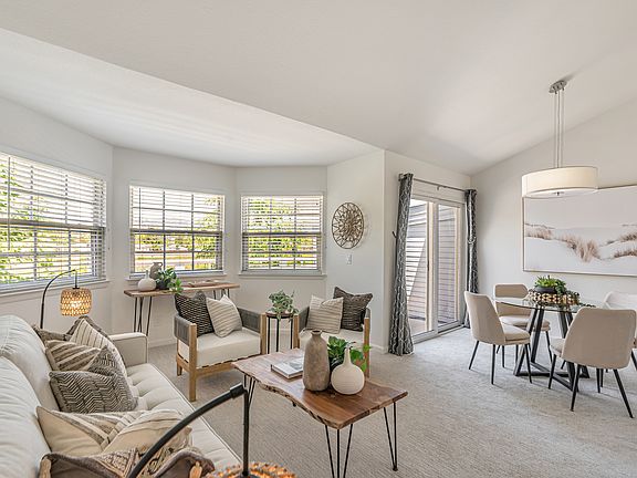4th image of 45 Mariners Cir