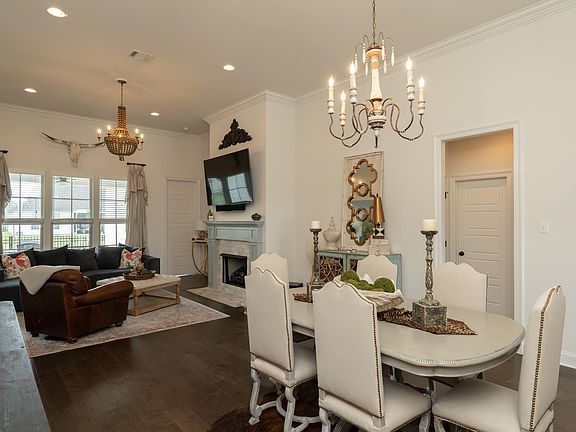 4th image of 43287 Meadow Grove Dr