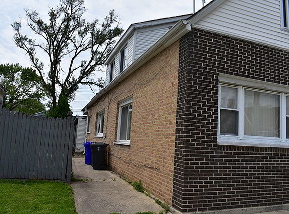 3rd image of 4522 Lawndale Ave