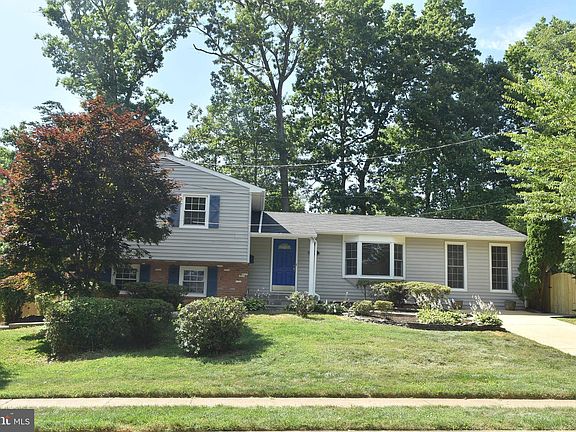 3rd image of 9251 Kristin Ln