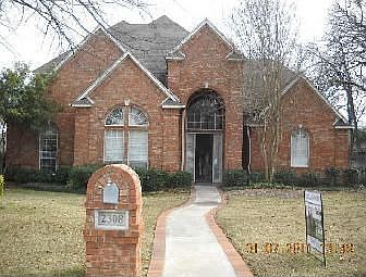 1st image of 2308 Hollyhill Ln