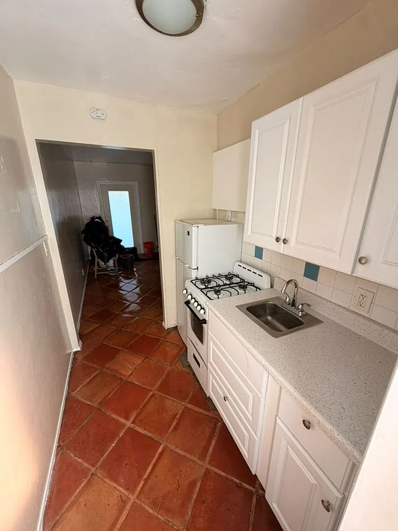 101 SE 16th Ave Sky1822  — Photo 3