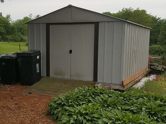 3rd image of 5 Quail Ln