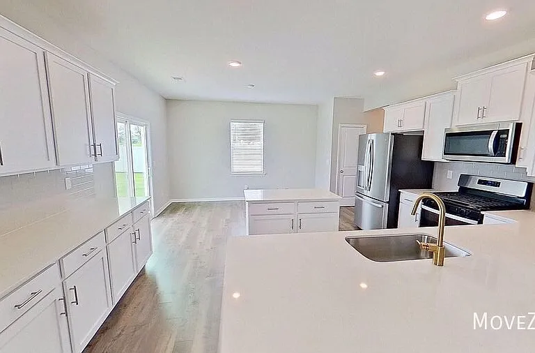 349 Silicon Dr — Photo 30