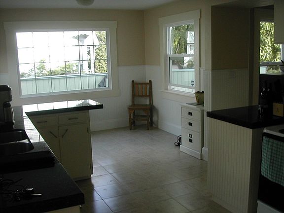 Kitchen/nook