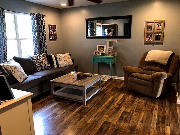 4th image of 201 Countrywood Pl