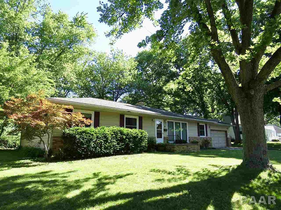 1st image of 213 W Gloria Dr