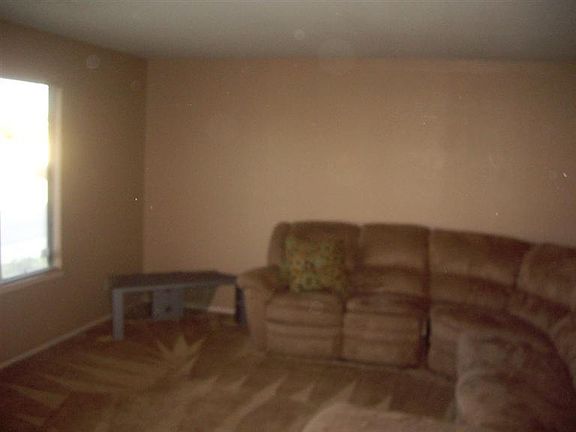 4th image of 1212 Bradford Cir