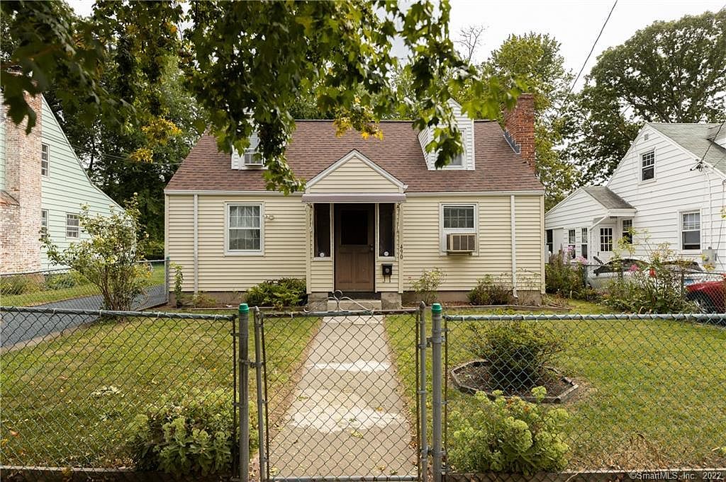 490 Cornwall St, Hartford, CT 06112 Zillow