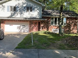 849 Wellmon St, Bedford, OH 44146