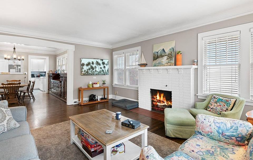 1st image of 4749 Harriet Ave #2