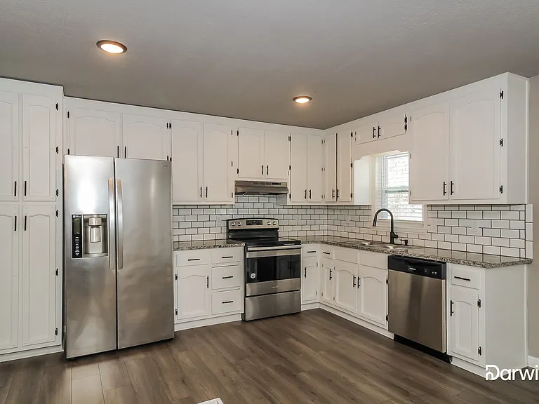6260 Sherrian St — Photo 3