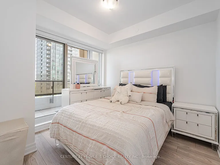 36 Elm Dr W #606 — Photo 16