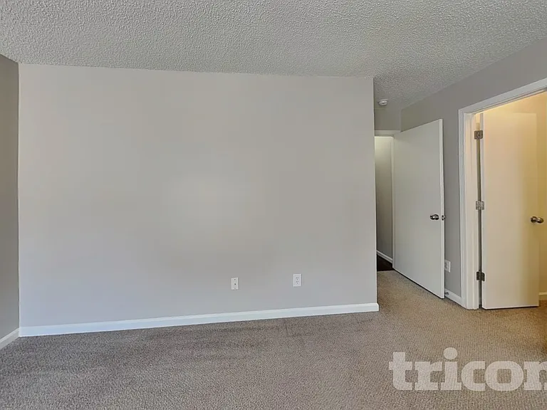 529 Pullman St SW — Photo 9