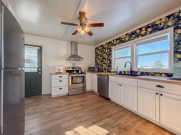 2nd image of 7076 Beaver Dr