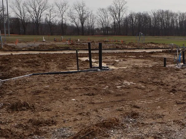 5722 Dutch Ln, Powell, OH 43065