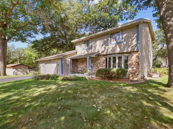 1113 106th Ave NE, Blaine, MN 55434