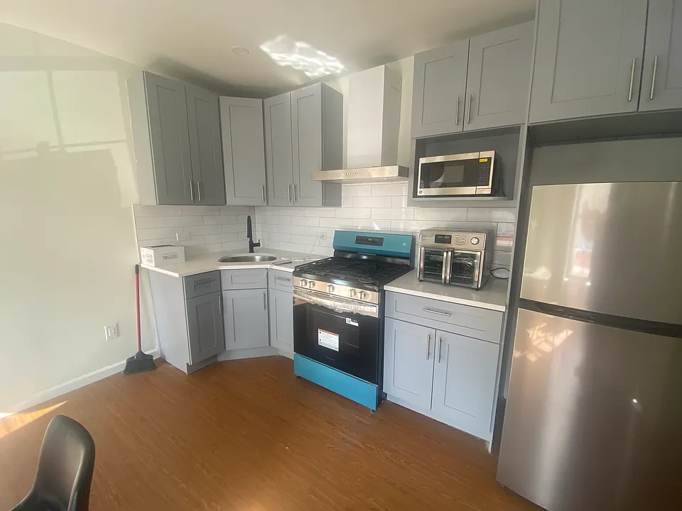 63 Ralph Ave #1