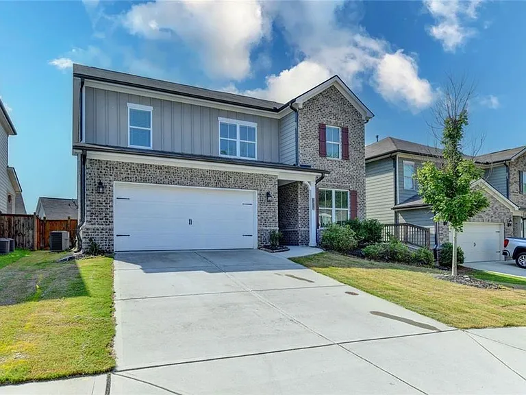 3335 Fall Branch Ln — Photo 2