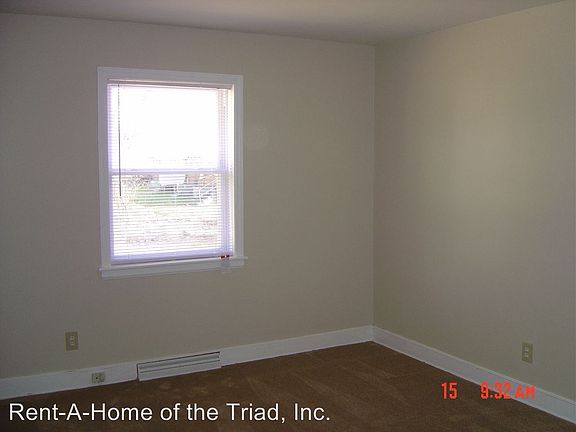 5th image of 2609 E Bessemer Ave APT B